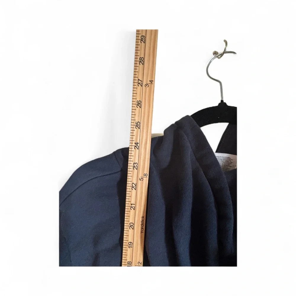 The North Face Men's Black Long Sleeve Hoodie Size Medium